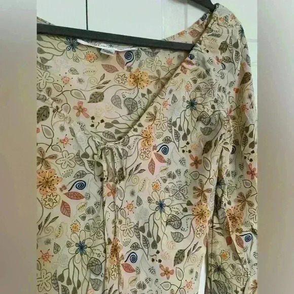 DIANE VON FURSTENBERG SILK  TIE FRONT BLOUSE SIZE 4 - Picture 3 of 5